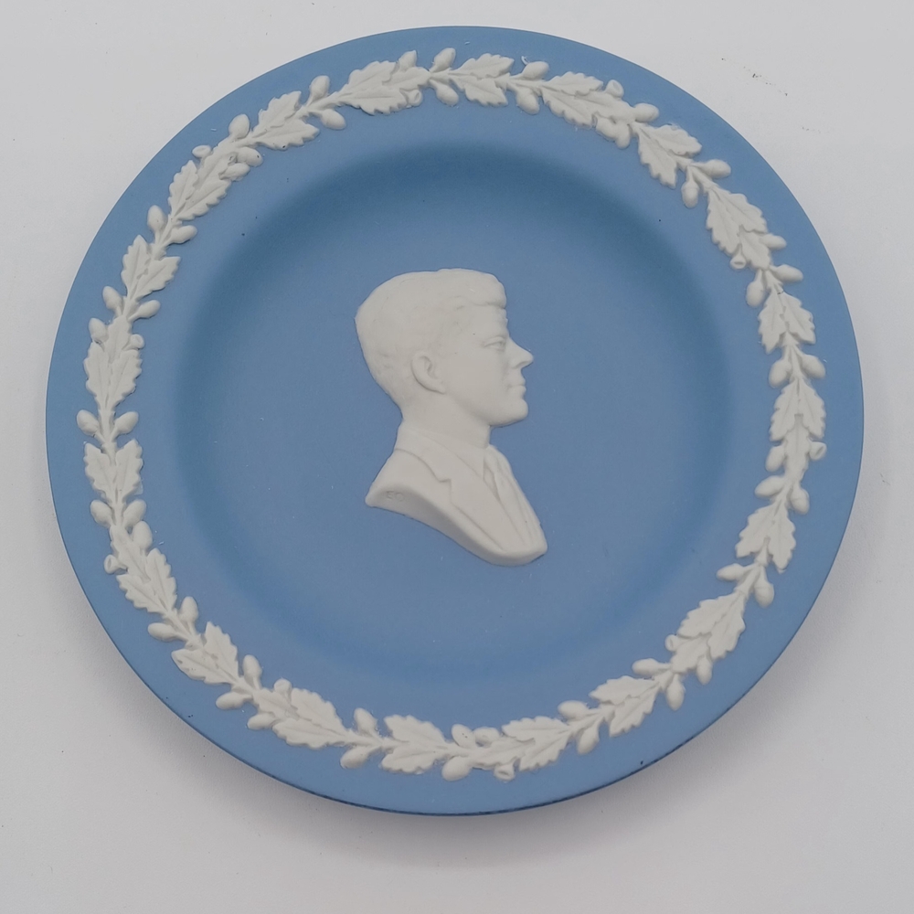 Wedgwood Blue and White Decorative Plate
